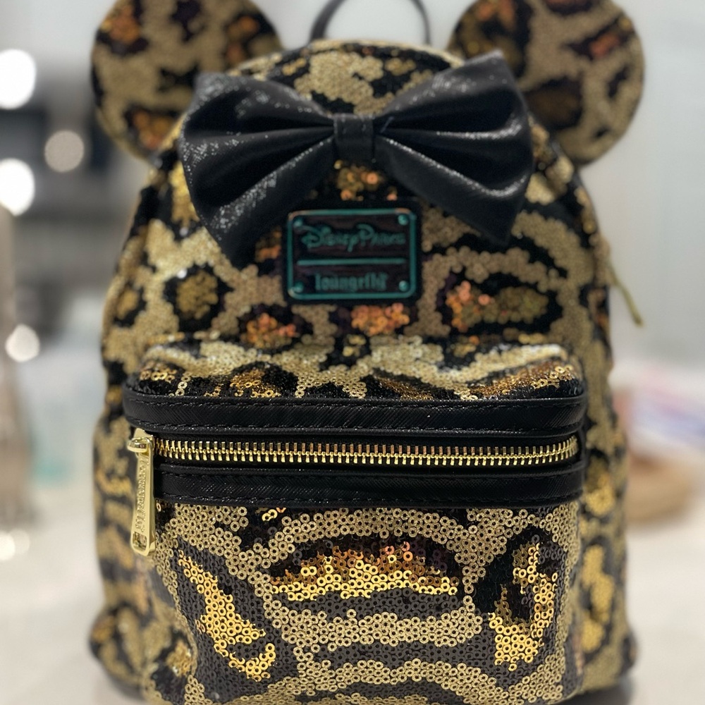 Disney Loungefly Animal Kingdom Leopard Sequined Mini Backpack New W/out Tag - Picture 2 of 9